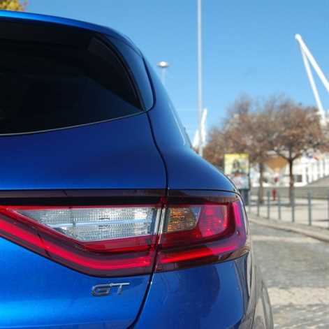 [TEST / PIERWSZA JAZDA] Renault Megane GT: lubi zakręty, kusi gadżetami