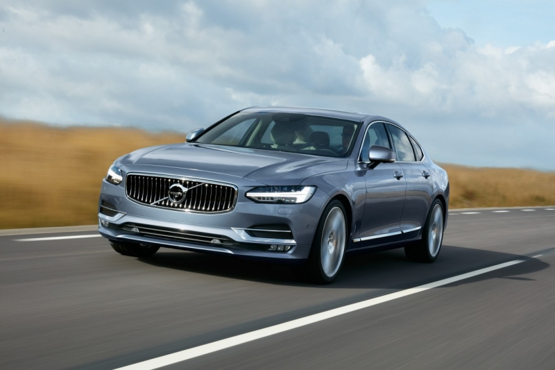 [PIERWSZE ZDJĘCIA] Volvo prezentuje flagową limuzynę S90