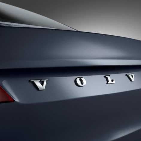 [PIERWSZE ZDJĘCIA] Volvo prezentuje flagową limuzynę S90