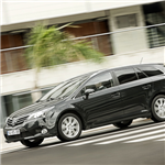 Z cyklu Wiosna Toyoty: galeria modelu Avensis