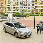 Z cyklu Wiosna Toyoty: galeria modelu Avensis