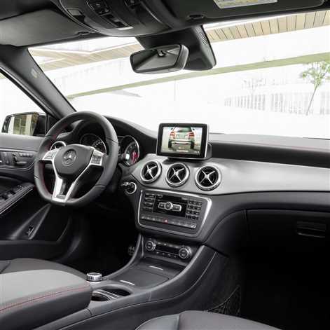 GLA - godny rywal BMW X1?