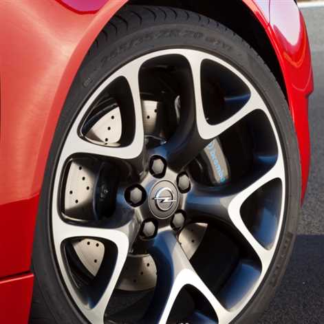 Nowy Opel Insignia OPC - galeria