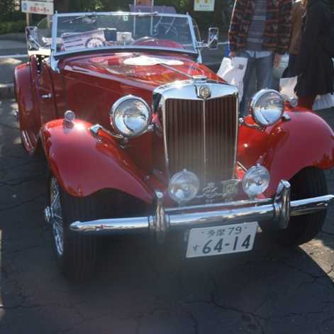 Zabytkowe perły na Classic Car Festival w Tokio