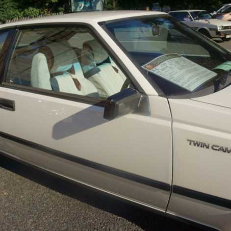 Zabytkowe perły na Classic Car Festival w Tokio