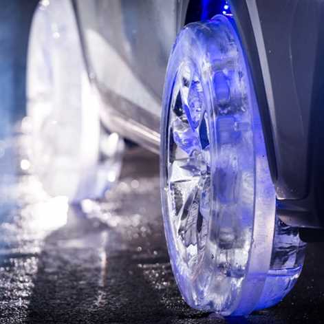 Lexus NX na lodowych kołach