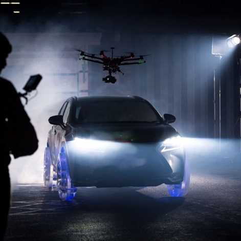 Lexus NX na lodowych kołach