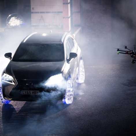 Lexus NX na lodowych kołach