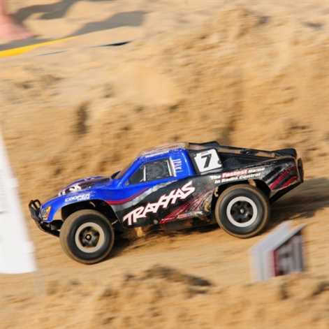 Rajd Dakar w Toruniu: mała skala, ale wielkie emocje