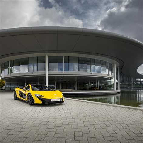 Mclaren i jego produkcyjny P1