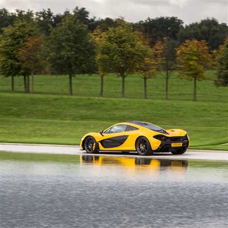 Mclaren i jego produkcyjny P1