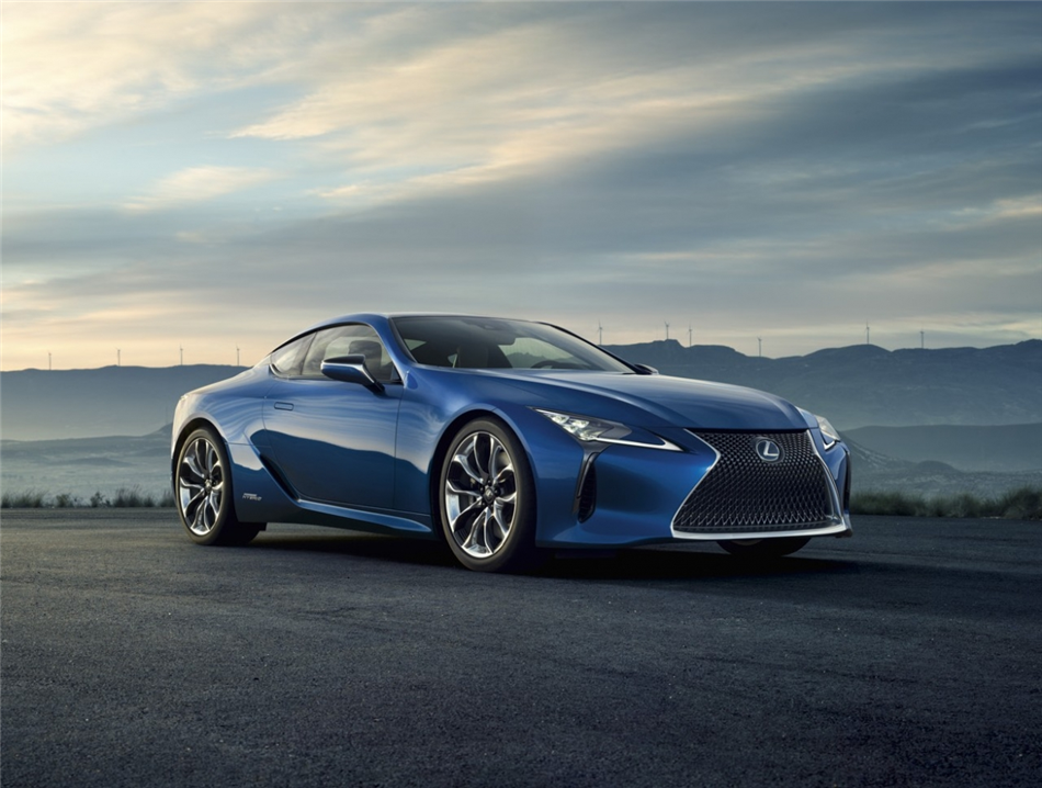Genewa 2016: LC 500h - mocne, hybrydowe coupe