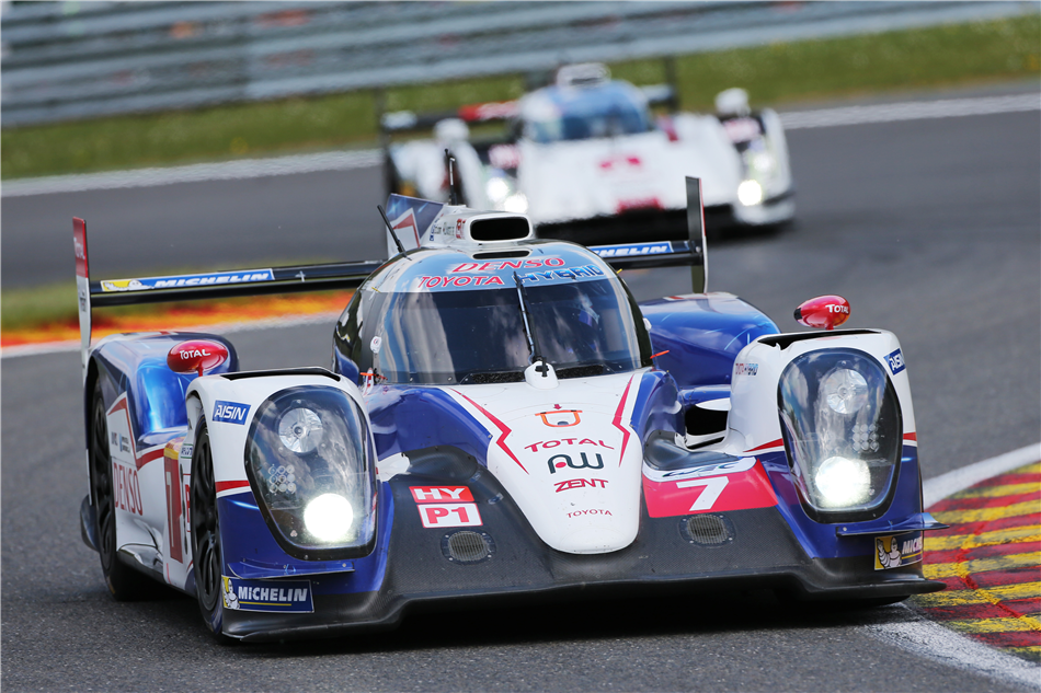 Hybrydowa Toyota z kolejnym zwycięstwem w serii WEC