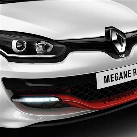 Renault powraca na tron – Megane RS Trophy-R