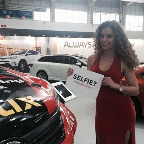 Poznań Motor Show 2016: nowości Toyoty i… selfie