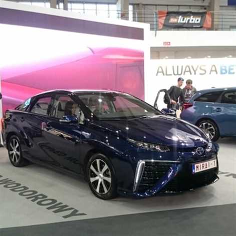 Poznań Motor Show 2016: nowości Toyoty i… selfie