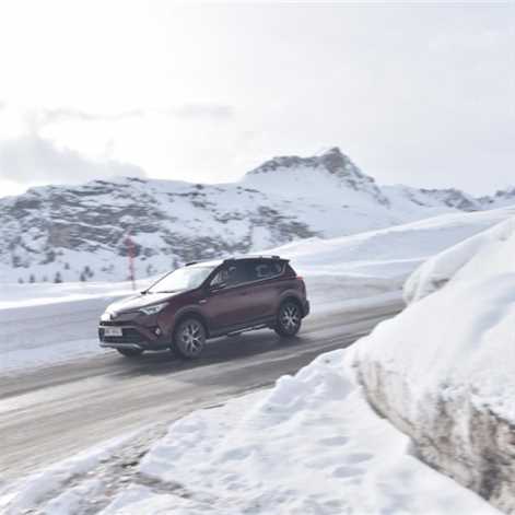 Premiera Toyoty Prius i RAV4 Hybrid. Dni Otwarte 9-10 kwietnia 