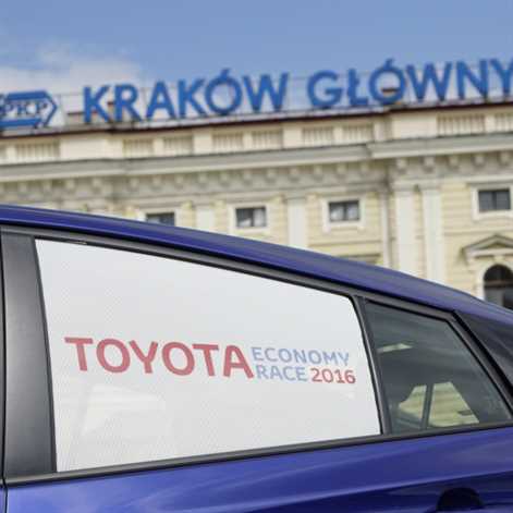 Toyota Economy Race 2016: ile pali nowy Prius?