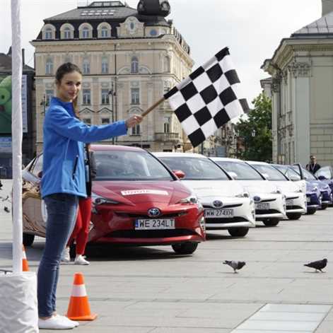 Toyota Economy Race 2016: ile pali nowy Prius?